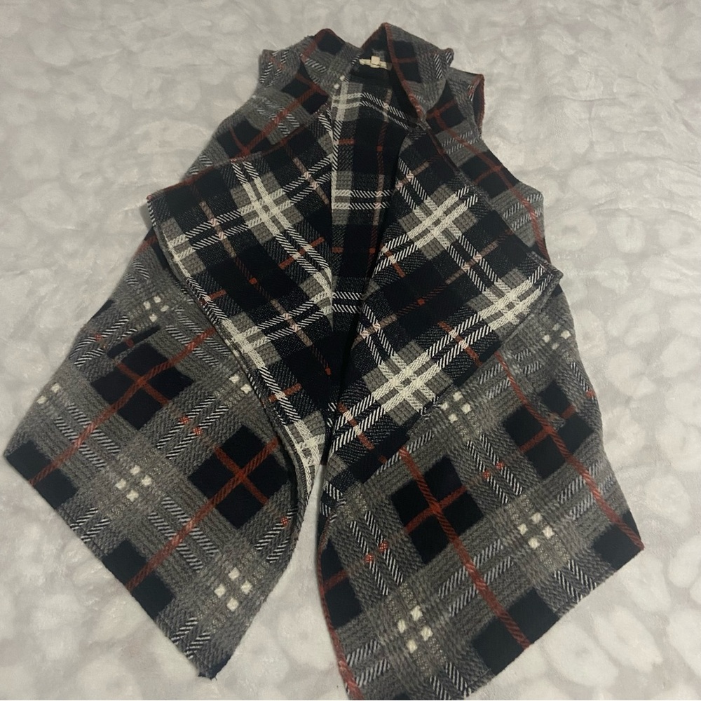 Wool cardigan vest with pockets and hood